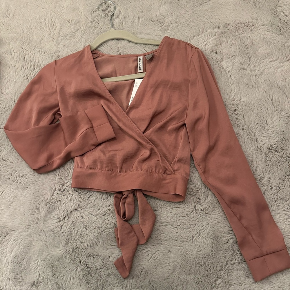 H&M wrap top NWT